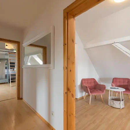 Wiesenquartier - Eingezaeuntes Grundstueck Und Platz Fuer 10 Personen *