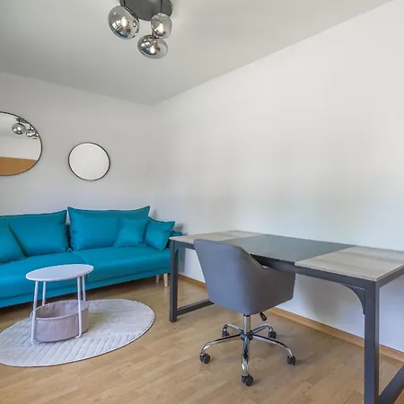 Wiesenquartier - Eingezaeuntes Grundstueck Und Platz Fuer 10 Personen 펜션