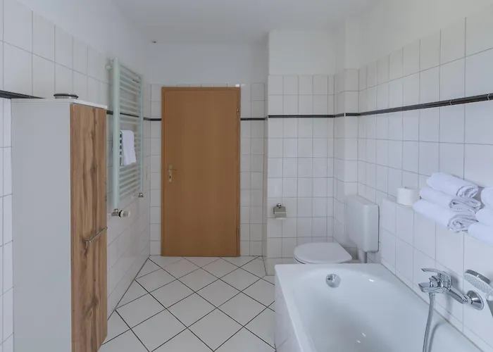 Wiesenquartier - Eingezaeuntes Grundstueck Und Platz Fuer 10 Personen * Penkow